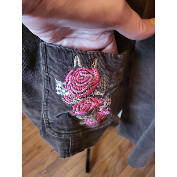 SOLD - Picture 5 of 9